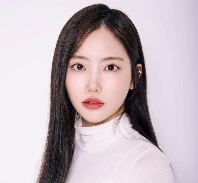 알유엔터테인먼트 이미지