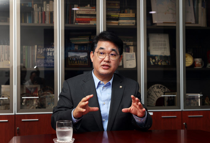 전*석 이미지