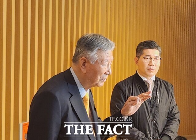 [비즈토크 ] 부영그룹 남달랐던 '2월 시무식'…경영 전략보단 출산장려금