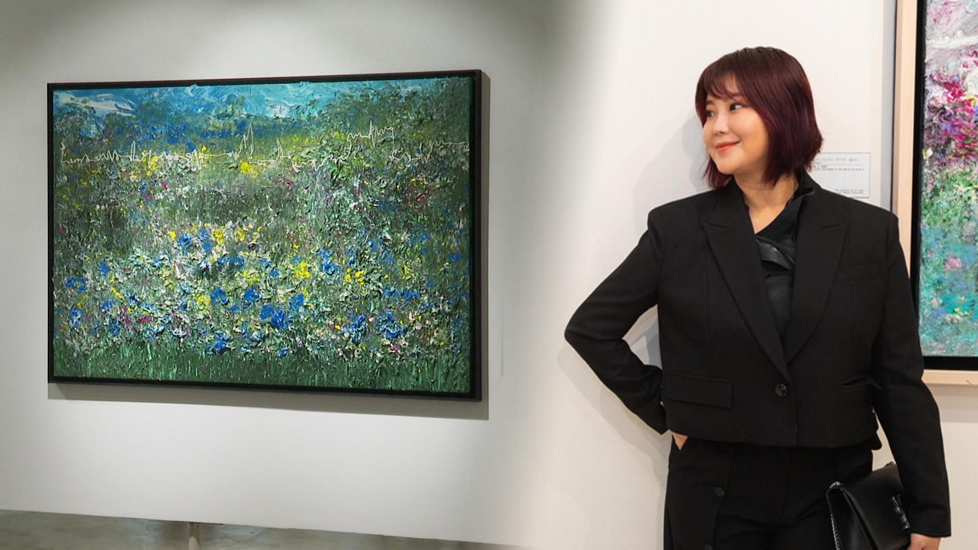 솔비가 캔버스에 그린 허밍…아버지 위한 편지처럼 - kakaoTV 솔비가 캔버스에 그린 허밍…아버지 위한 편지처럼