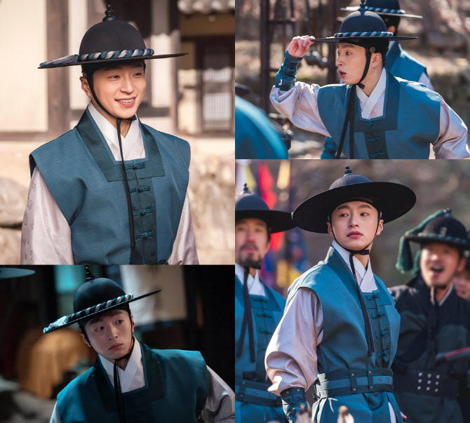 꽃이피는시간 이미지
