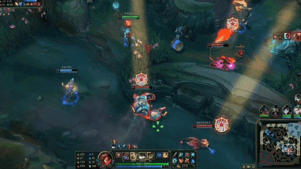 - 원딜 챔피언 중에서도 능동적으로 교전을 열 수 있는 능력이 뛰어나다