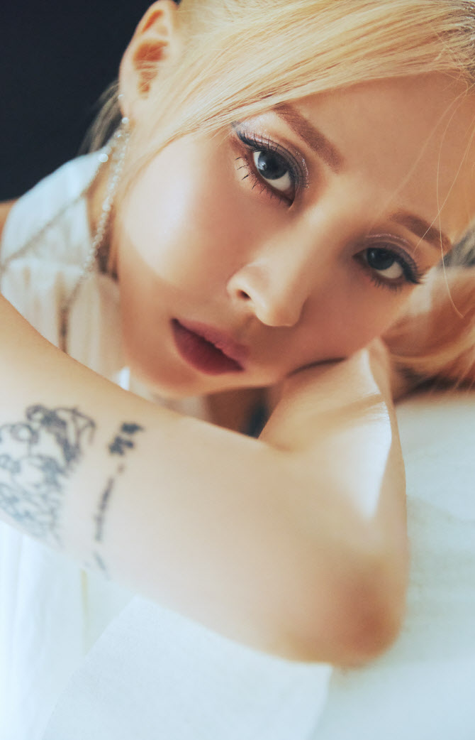 스타릿(starlit) 이미지