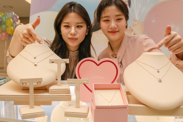 라인현대백화점 이미지