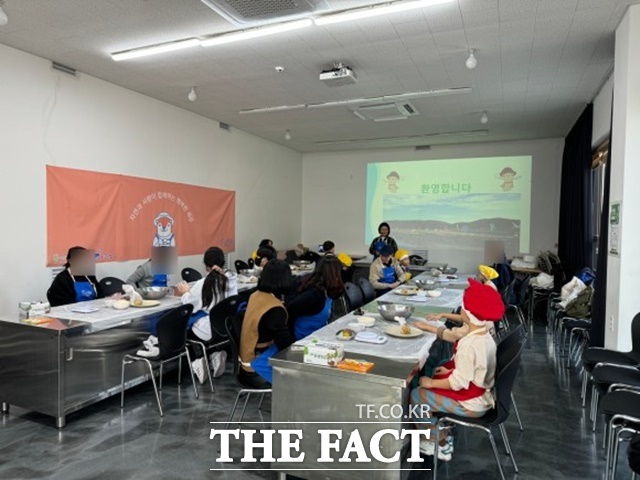법인청사초롱마을 이미지