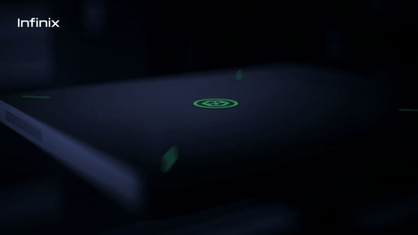 [서울=뉴시스] 중국 제조사 인피닉스는 MWC에서 휴대전화 충전 시 기기 뒷면 색깔이 자유자재로 변하는 'E-컬러 시프트 기술'을 선보였다. (영상=인피닉스 제공) *재판매 및 DB 금지