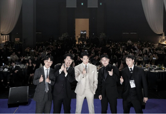 펠리시티 이미지