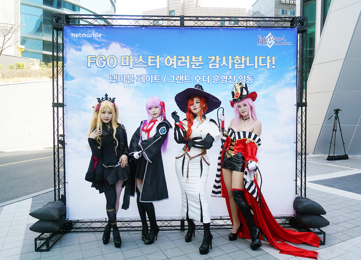 커피트럭 이미지