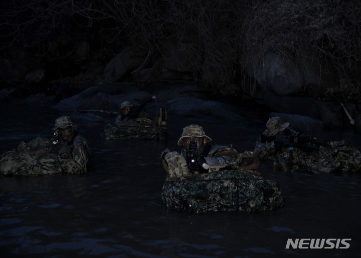 해군2함대사령부(5특전대대) 이미지
