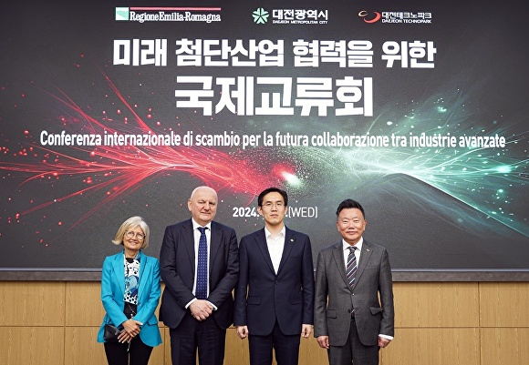테크노국제 이미지