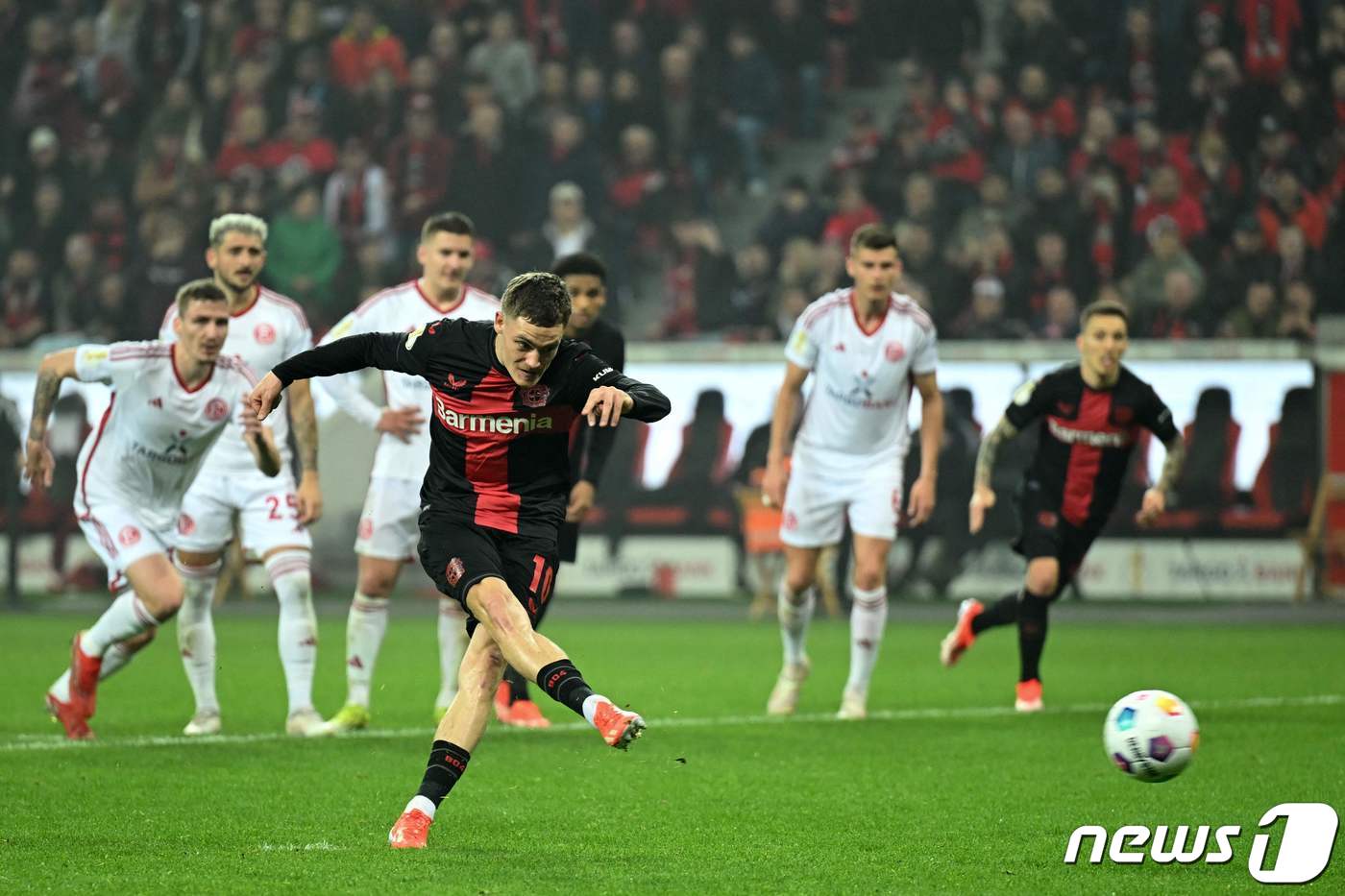 '분데스리가 무패' 레버쿠젠, 뒤셀도르프 꺾고 포칼 결승행…3관왕 도전