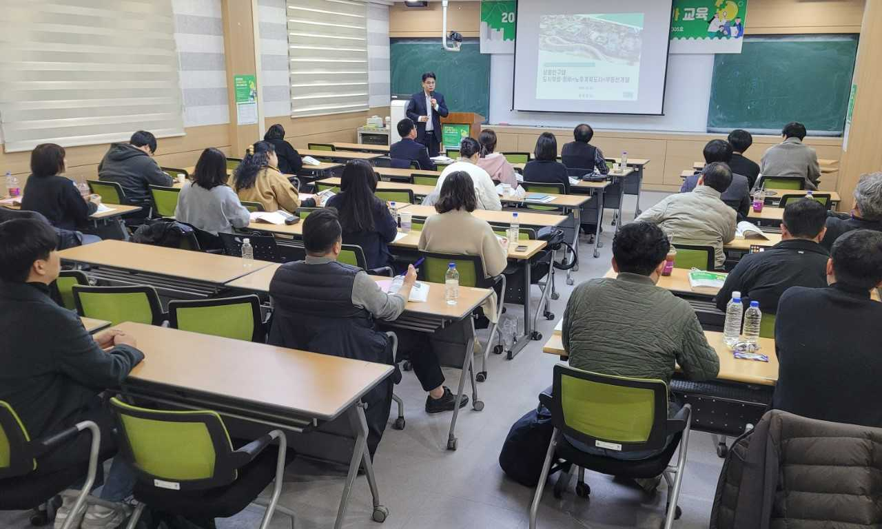 최고인력개발 이미지