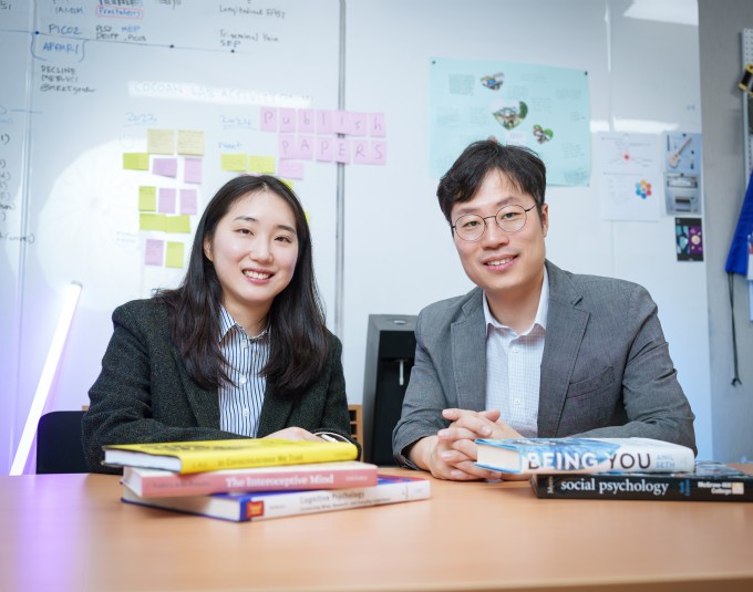 김홍지 이미지