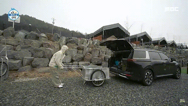 MBC 예능 프로그램 ‘나혼자산다’에 등장한 샤이니 키와 카니발. (사진=유튜브 채널 MBC 엔터테인먼트 캡쳐)