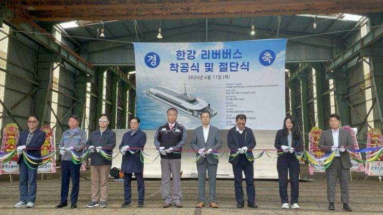 (주)힘찬걸음 이미지