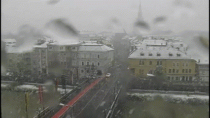 30도 더위 이틀 뒤 눈이 내린 오스트리아 필라흐.(사진=엑스 캡처)