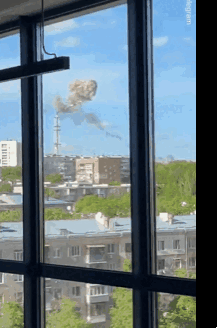 22일(현지시간) 우크라이나에서 두 번째로 큰 도시인 하르키우의 텔레비전 송신탑이 러시아의 공격을 받아 붕괴했다