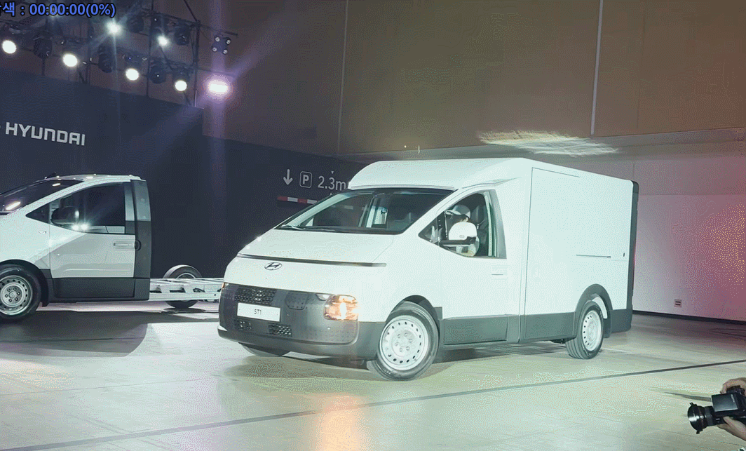 현대차가 23일 인천 연수구 송도 컨벤시아에서 미디어 설명회를 열고 ST1 카고 모델을 선보이고 있다.(사진=공지유 기자)