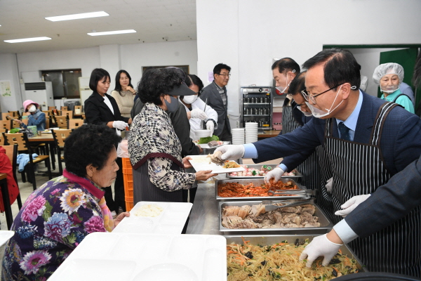 완주시니어클럽 경로식당(고산) 이미지