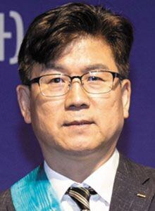 금탑 이미지