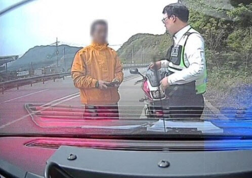 강원 오토바이 이미지