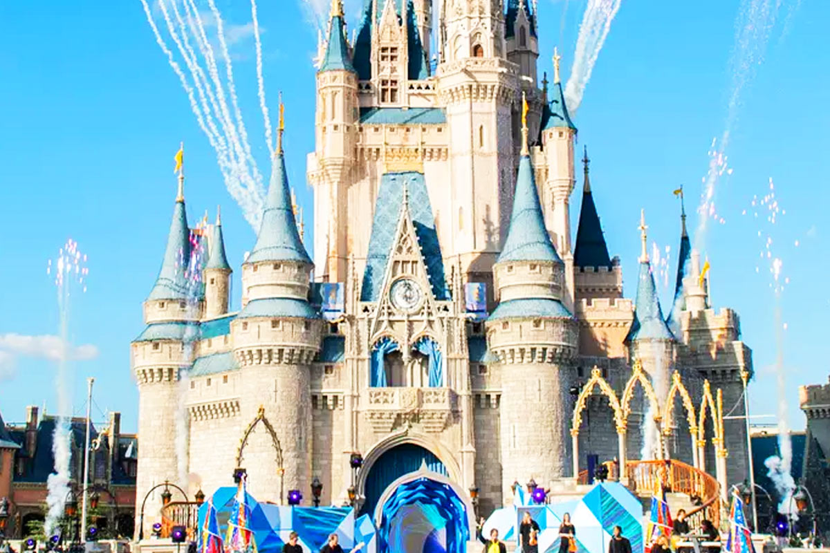 미국에서 가장 위험한 테마파크로 선정된 디즈니랜드, 이유가... | 캐스트픽