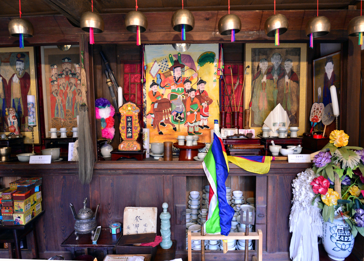 [Weekender] Korean psyche untangled: Musok