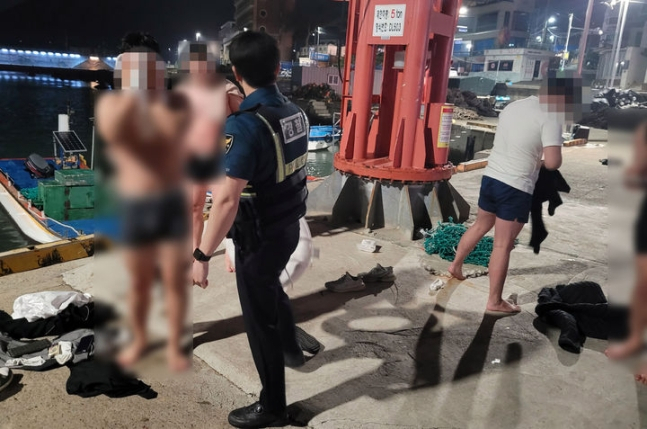 바다에풍덩 이미지