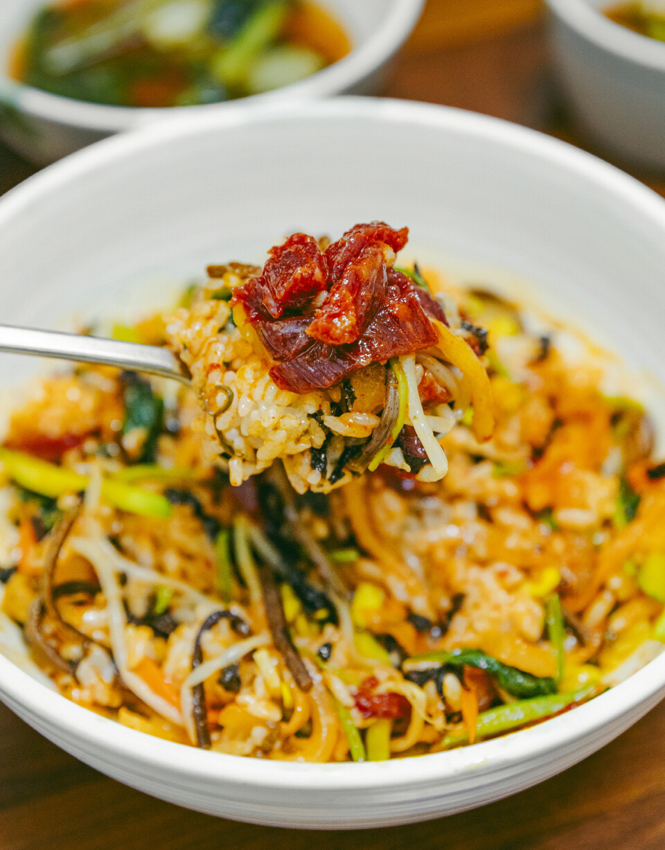 공룡통닭비빔밥 이미지