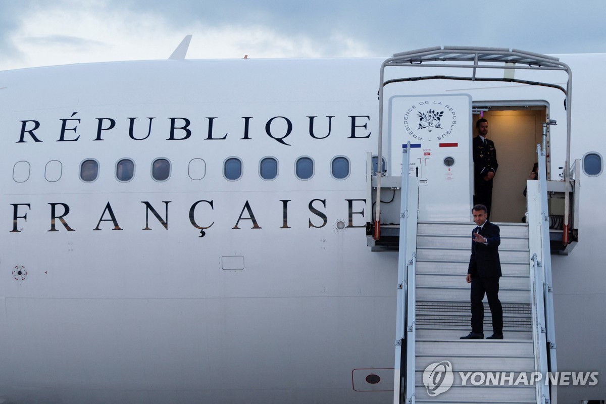 누벨 이미지