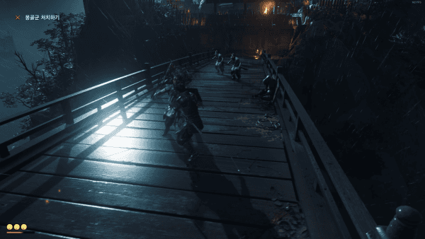 - 마우스와 키보드로 플레이하니까 전투는 좀 더 쉬웠다