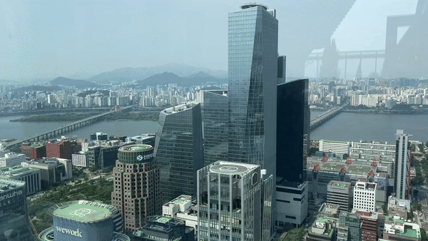 지난 14일 서울 여의도 TP타워(사학연금공단빌딩) 옥상에서 내려다본 여의도 전경. /사진=노정동 한경닷컴 기자 dong2@hankyung.com