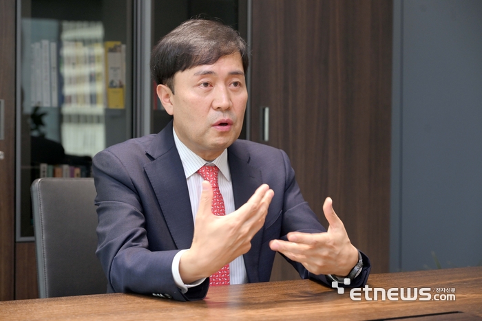 옥테크 이미지