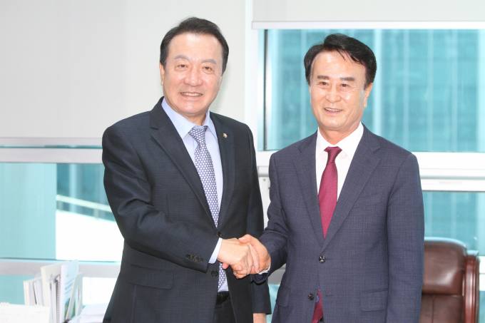 우주건설산업 이미지