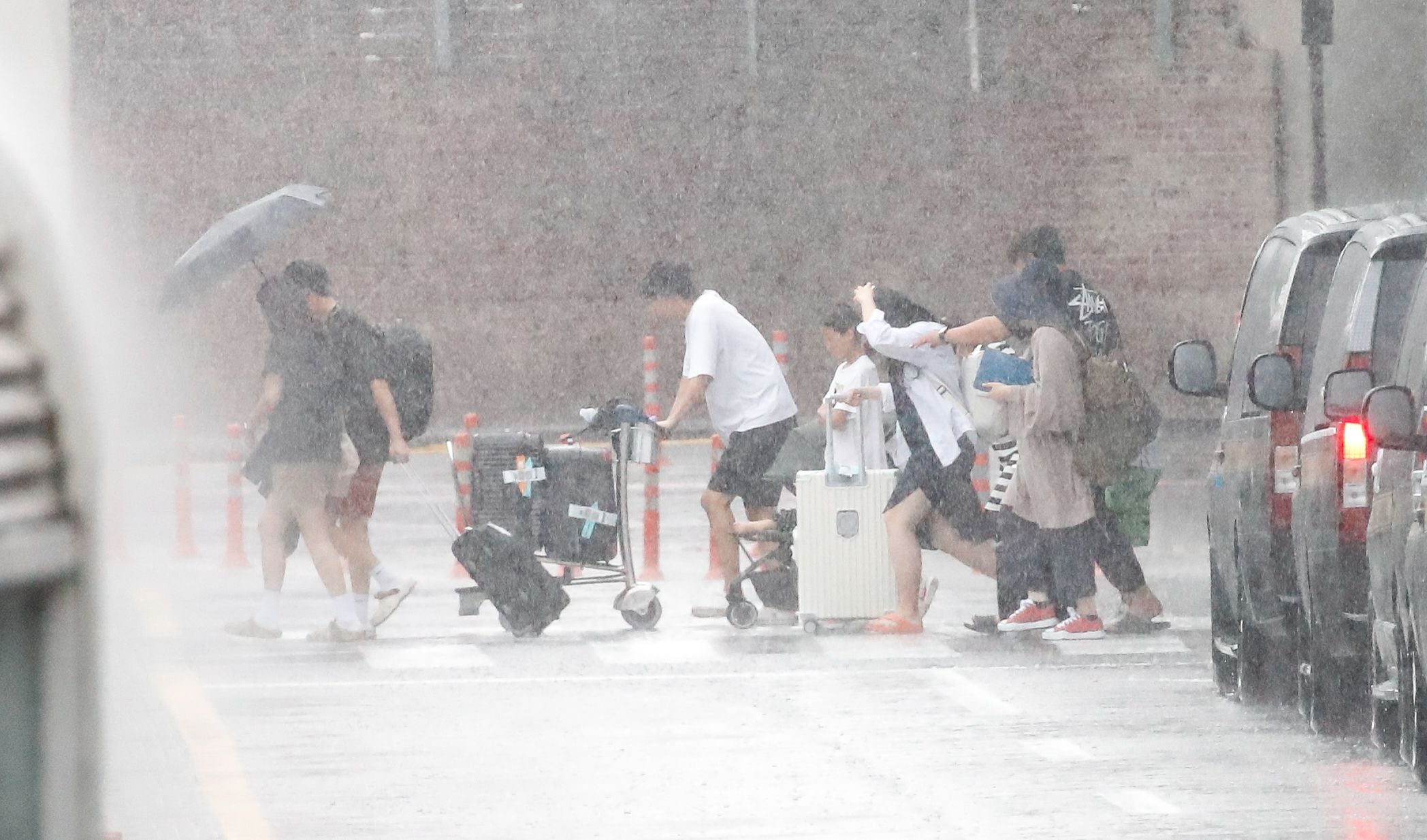 오후에서밤까지 이미지