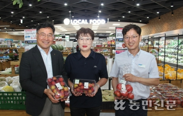 김천농협 로컬푸드복합문화센터 이미지