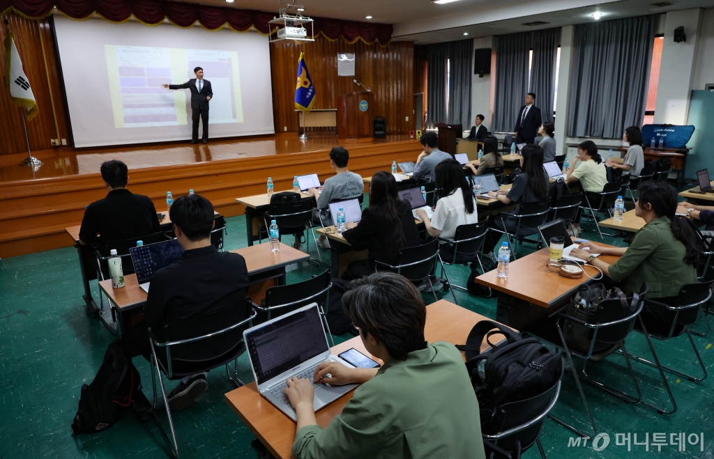 원인터내셔널 이미지