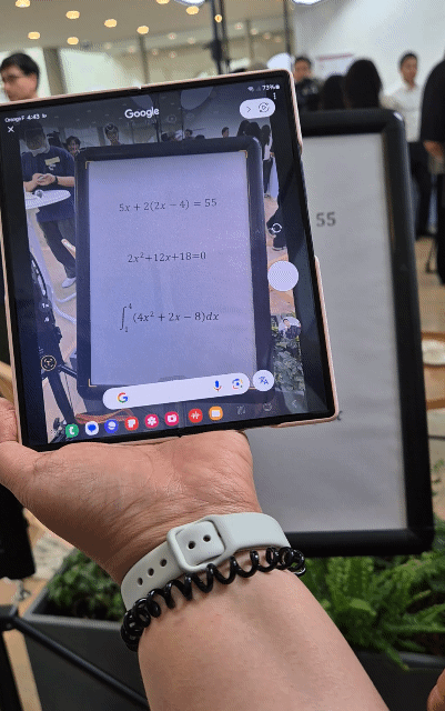 서클 투 서치 기능으로 수학 문제를 푸는 모습(사진=임유경 기자)