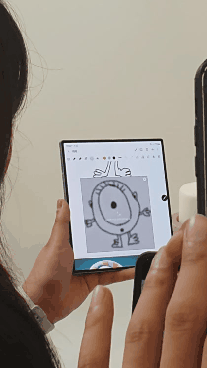 갤럭시 Z 폴드6에 새롭게 추가된 '스케치 변환(Sketch to image)' 기능. S펜으로 간단히 그린 그림을 생성형 AI를 통해 정교한 이미지로 완성한다.ⓒ데일리안 조인영 기자