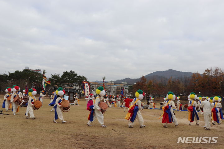 신월 이미지