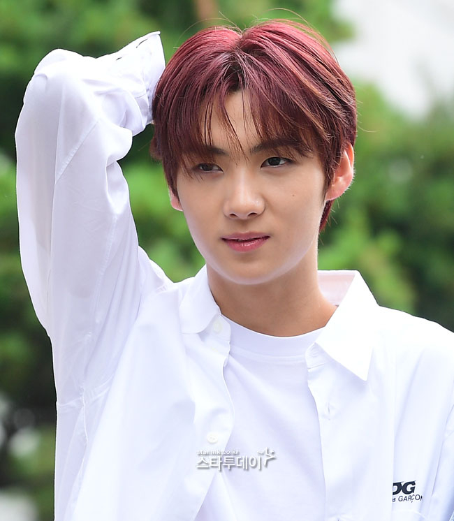 [포토]투어스 영재, 섹시한 소년미