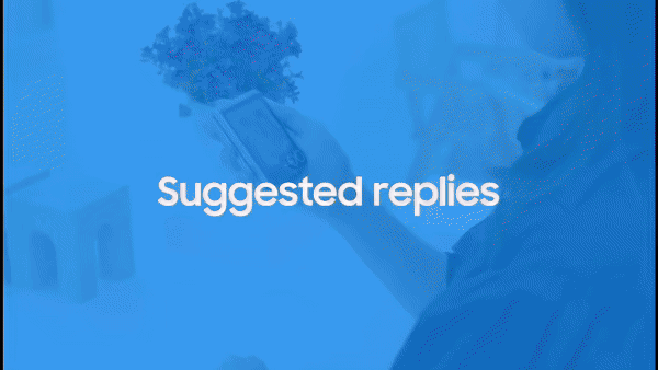 갤럭시Z플립6의 답장 추천 기능을 통해 커버 스크린에서도 AI가 써준 문구로 메시지에 답할 수 있게 됐다./영상=삼성전자 뉴스룸