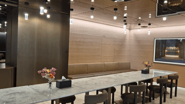 강남구 논현동에 위치한 하이엔드 아파트, '브라이튼 N40'. 사진 속 장소는 입주자들이 모임, 연회 등 개별적 용도로 이용할 수 있는 '프라이빗 라운지'. ⓒ News1 조유리 기자