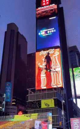 스카이서퍼를 타는 헌터 코왈드 CEO (영상=헌터 코왈드 인스타그램)