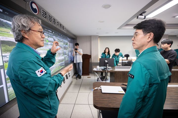 김완섭 이미지