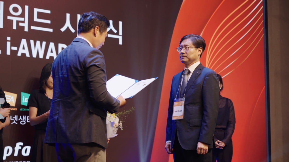 디자인 BnK 이미지