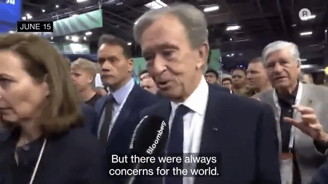 베르나르 아르노 LVMH 회장이 지난해 6월 중국에서 블룸버그와 인터뷰를 진행하고 있다. [@Bloomberg TV X(엑스) 영상 갈무리]