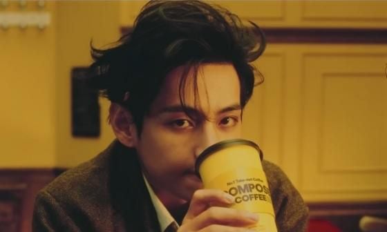 컴포즈커피 이미지
