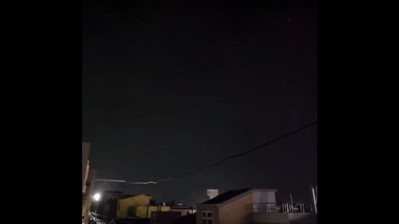 지난 15일 밤 제주 서귀포시에서 목격된 낙뢰. 시청자 제공