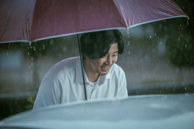 숲속에서 이미지